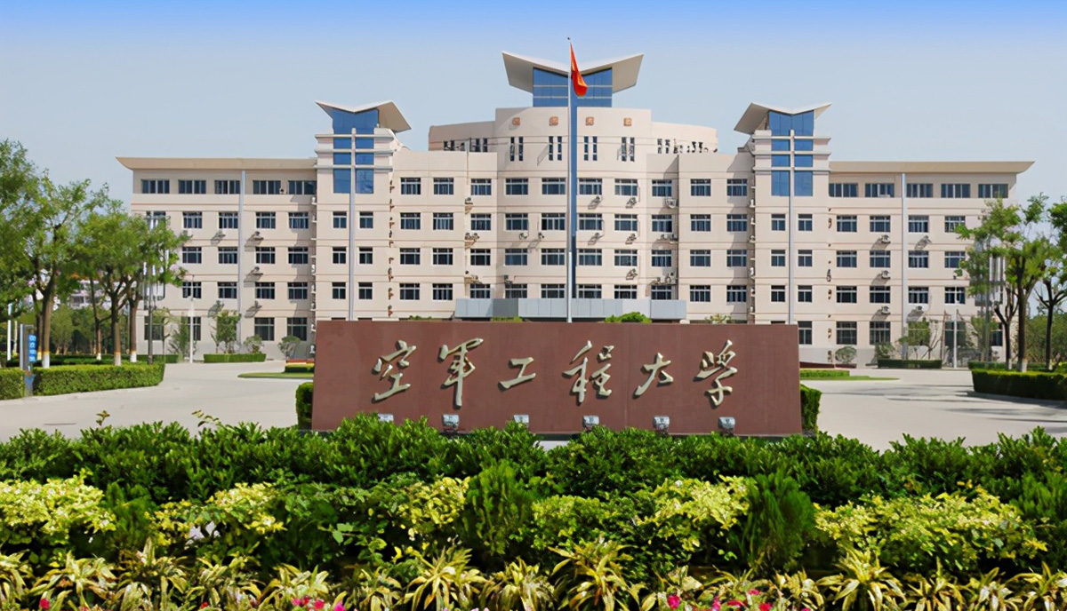 西安空军工程大学机房定制陶瓷防静电地板项目